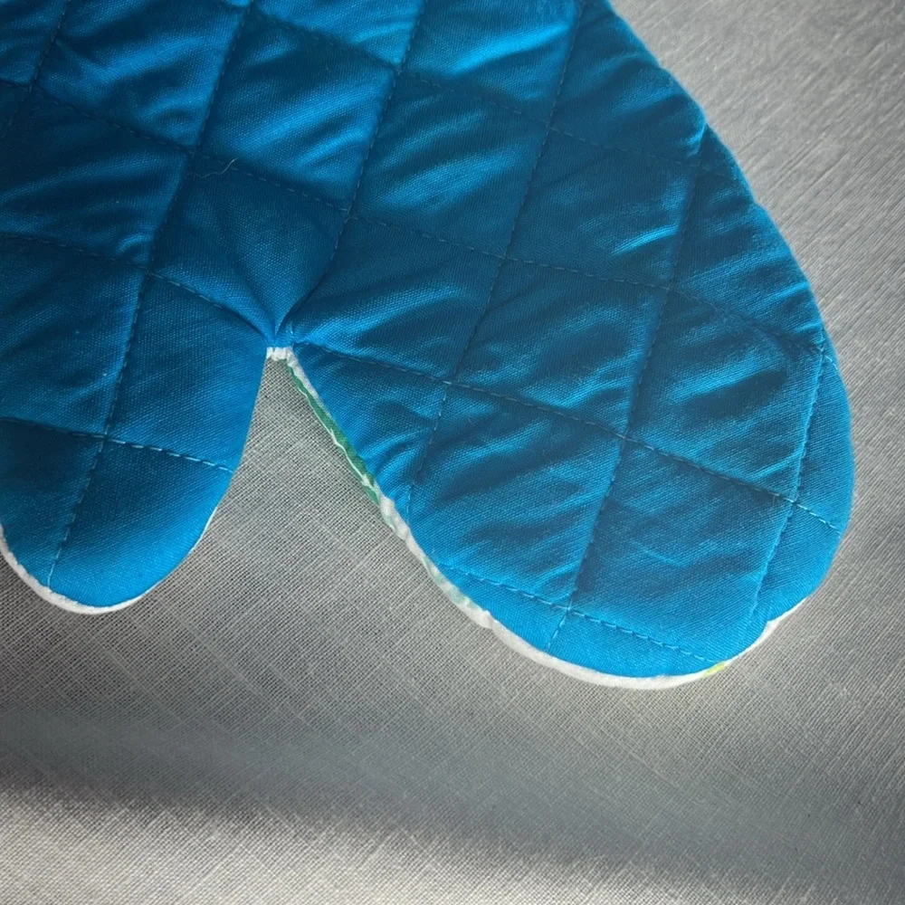 🌞 Mainstays oven mitt turquoise & green cactus over white Southwestern OS